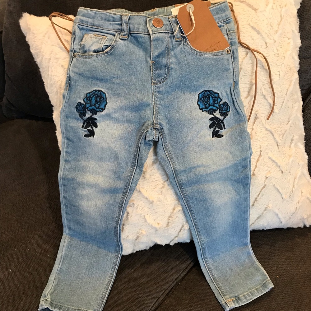 Zara girls rose embroidered denim jeans 2/3 NWT